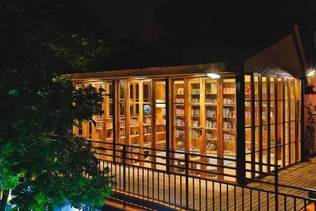 全国 17 家可以过夜的人文书店 你想不想睡?