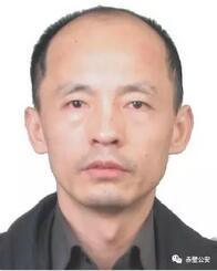赤壁市公安局发布通缉令 看到这些人快报警