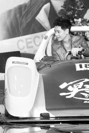 极速天使》本月28日公映 汤唯兴奋献出<em>处女</em>打