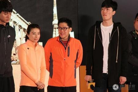 晶刚夫妇又双叒发狗粮 网友:我先干为敬