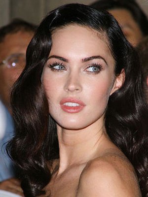 <em>全球最性感女神</em>Megan Fox的美妆秘诀_女人频