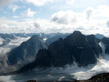 世界上著名的山峰 89501375.jpg