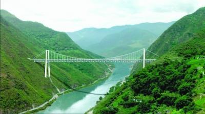 汉企承建首座大跨度铁路悬索桥 建设工期
