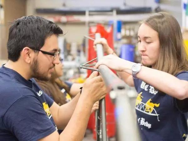 在美国读什么专业可能跻身土豪?