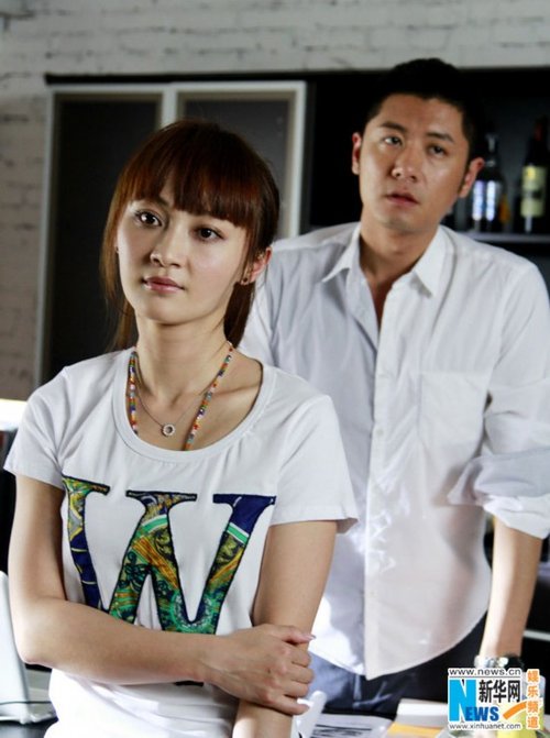 姚笛任重发情侣写真照 再次甜蜜互动嘲"七年