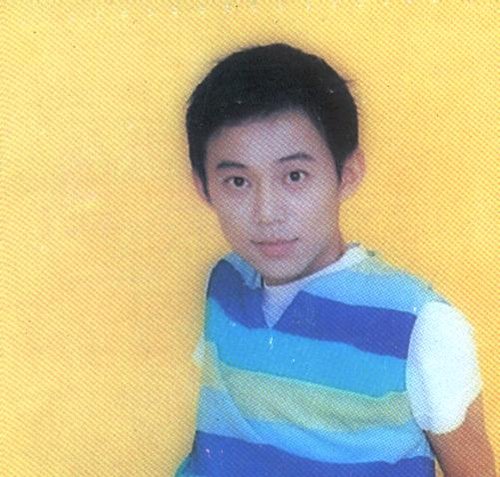 <em>何炅</em>李湘成名<em>初期</em>私照盘点 快乐家族趣事大全