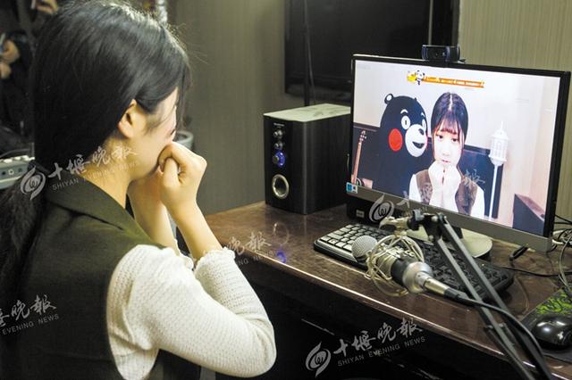 十堰女大学生主播背后的故事:来钱快常遭骚扰