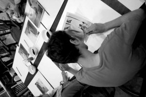 在<em>人体</em>上写字是一件很大胆的事王冬龄带着读者