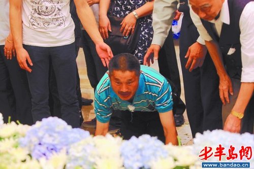 江南好，最忆是吴斌