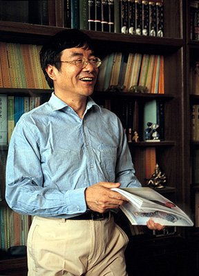 周国平 周国平