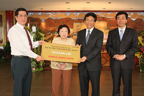 光环背后 揭秘超级富豪们隐秘生活(组图)_理财