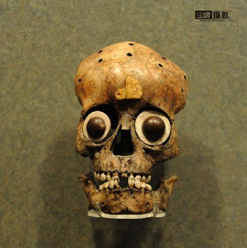 探秘玛雅水晶头骨和墨西哥诡异的骷髅文化
