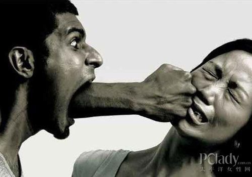 四成中国<em>女人</em>承受过<em>家庭暴力</em> 别再沉默!_大楚