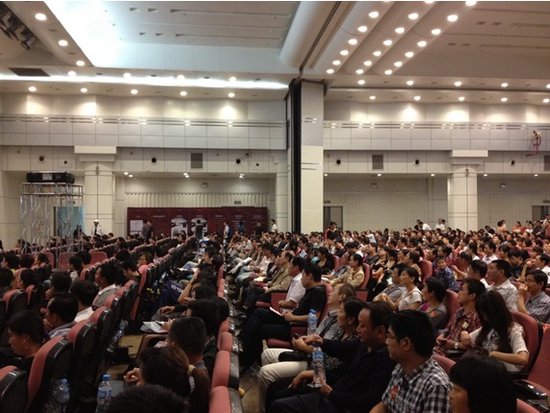 保利公园九里开盘狂销350套 万有配套轰动江城