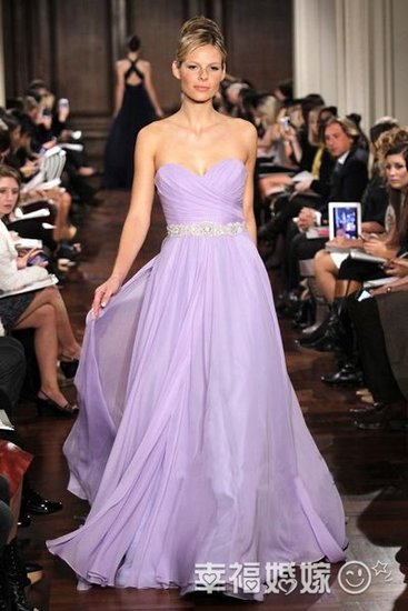 紫色礼服婚纱照