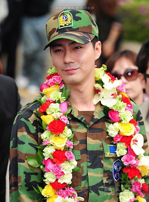 赵寅成退伍后变一根筋 为《权范》拒绝其他影片