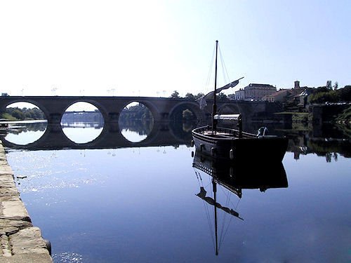 邂逅法国最美季节 贝尔热拉克哼唱田园牧歌