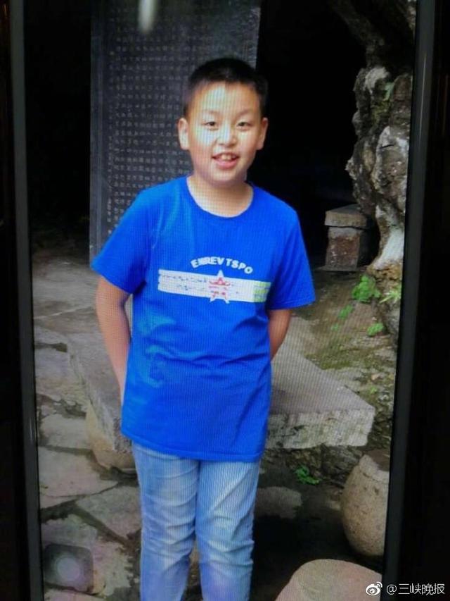 宜昌11岁男孩昨日走失 如有线索请联系警方