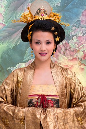 《凰图腾》收视飘红 孟霞饰悲惨皇后忍人怜_大楚网_腾讯网