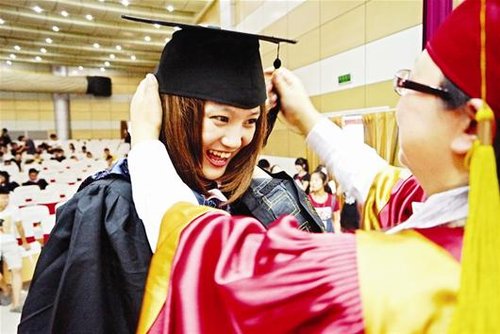 摘下母体 光环 湖北26所独立学院首次自授学位