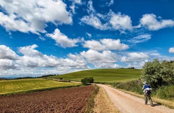 盯着微信步数不如挑战世界十大徒步登山绝美线