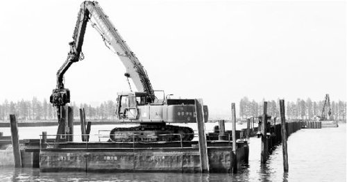 东湖通道围堰开始抽水 武汉之肺内将建隧道