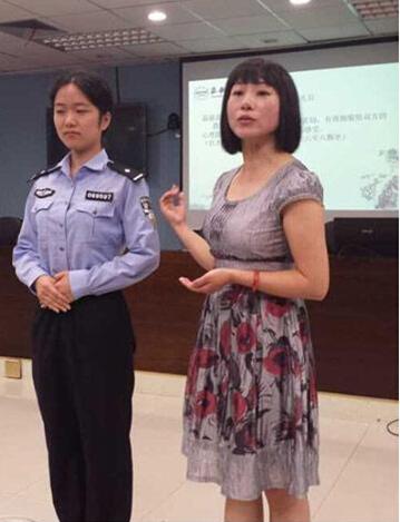 襄阳出入境管理支队开展礼仪培训 增强服务意