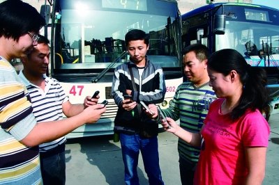 武汉47路公交车少人多 乘客建QQ群发泄不满