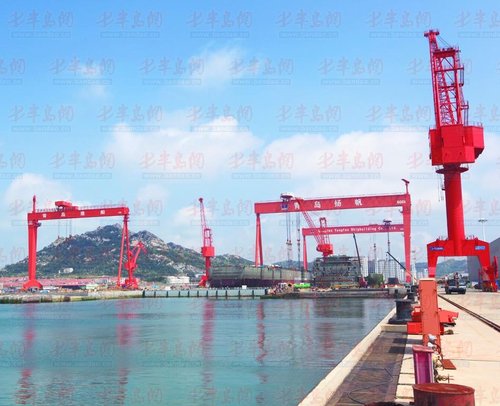 蓝色产业引领,建特色新城