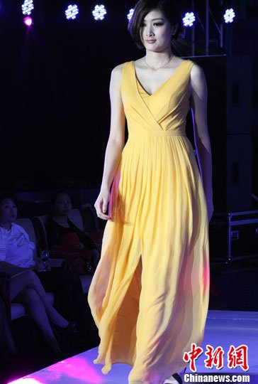 超模之路大赛南宁启动 12位中国女孩靓丽登