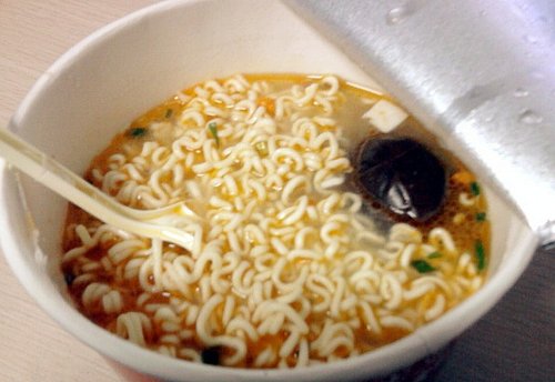 出国旅游吃不惯?这些神器是必需品