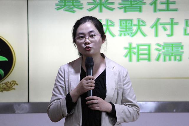 潜江市教育局开展“树清廉家风·创最美家庭”演讲比赛