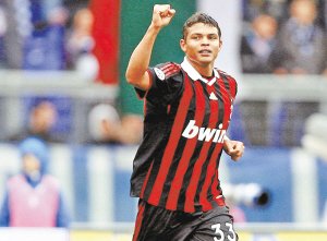 米兰残阵怎斗巴萨?