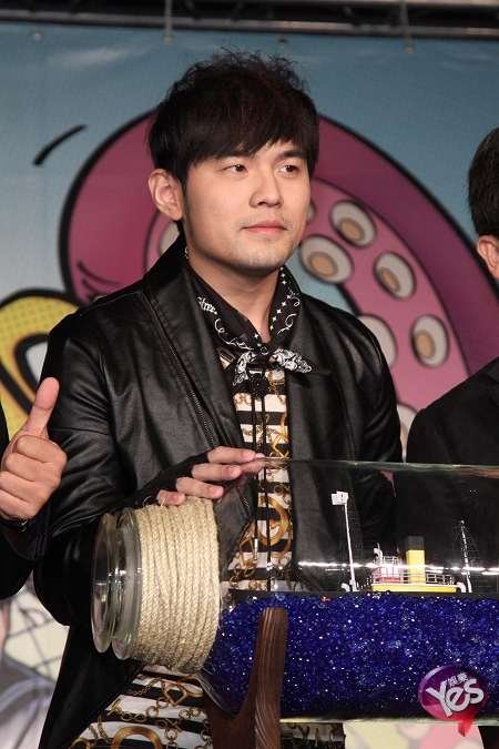 周杰伦光棍节发新专辑 宣告单身称昆凌只是好