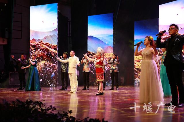 经典民歌联唱曲谱_曲谱老歌民歌经典简谱