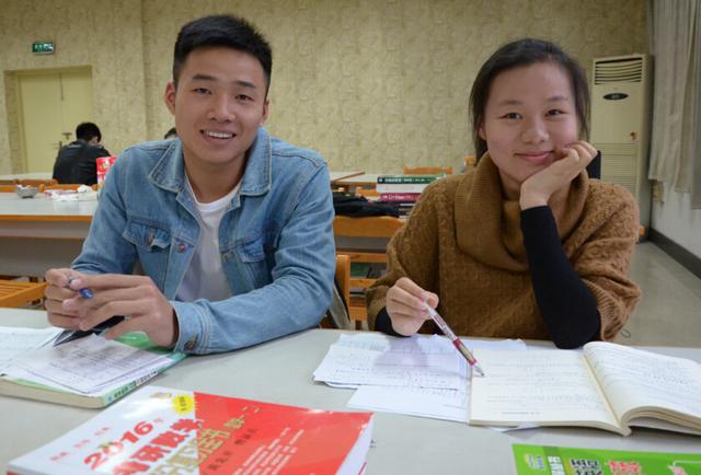 高校情侣相携相扶考研 梦圆同所大学同一专业