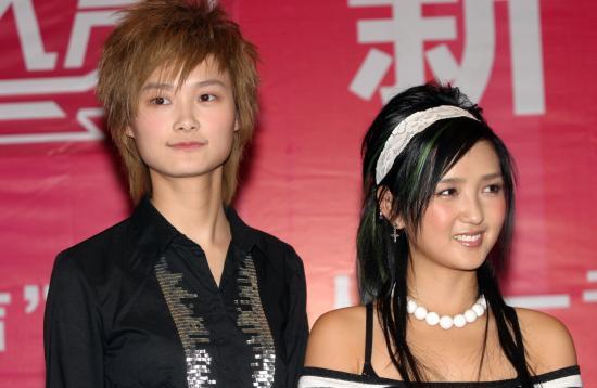 何洁重提李宇春没参加婚礼 强调自己确实邀请过_大楚网_腾讯网