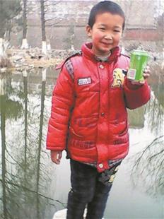 襄阳两名7岁男孩村里失踪 家人苦寻三天无果