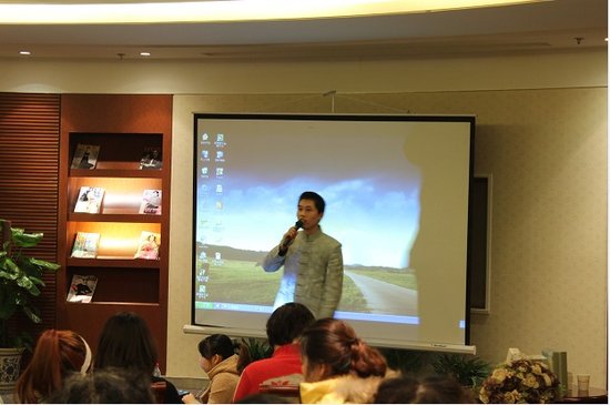 圣荷经络养胸不含人工激素的美胸品牌