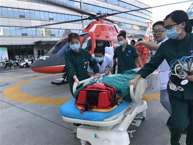 十堰空中120急救重伤病人 比陆地转运节约7个小时