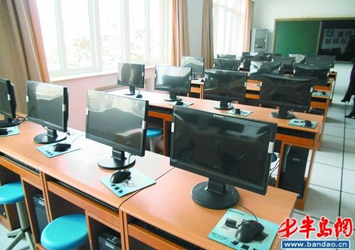 小学教室里有空调好吗 64270956.jpg