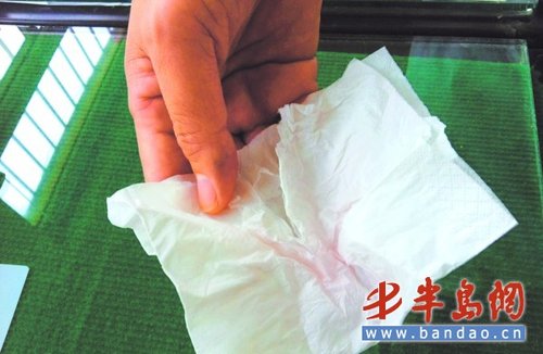 汗<em>流</em>如<em>血</em>!能把衬衣染红_大楚网_腾讯网