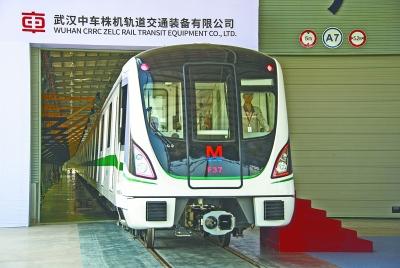 首列“武汉造”A型地铁列车下线 用于6号线(图)