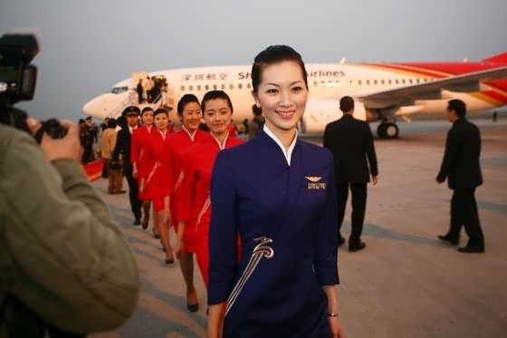 揭秘中国空姐真实收入 并没有想象中的高