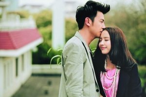 传<em>雷佳音</em>因与佟丽娅暧昧 被踢出《北爱》剧组
