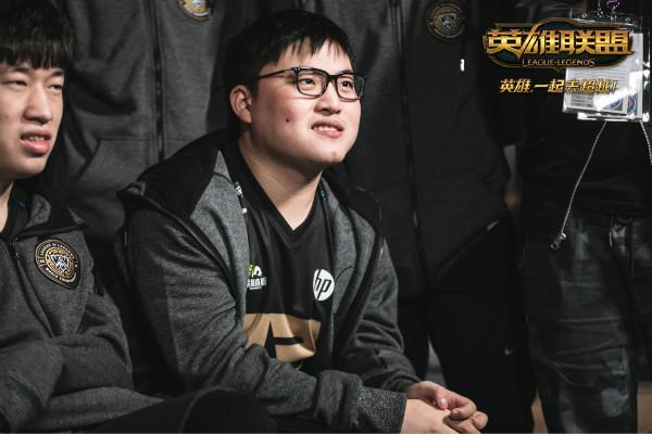 S7总决赛半决赛RNGvsSKT 10月28日英雄联盟