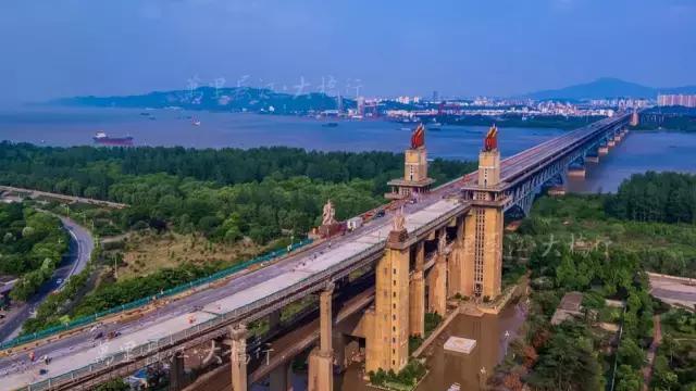 长江下游34座大桥全在这儿 多座刷新世界纪录