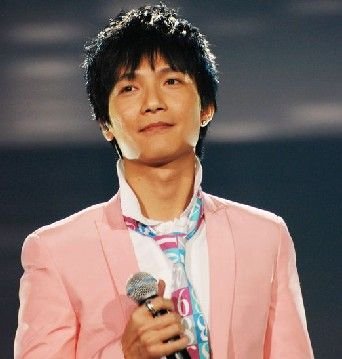  陈楚生微博 发飙 质疑媒体杜撰其言论(图)_大楚