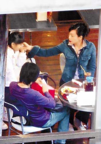 李宗盛林忆莲女儿变太妹 打架叛逆交男友