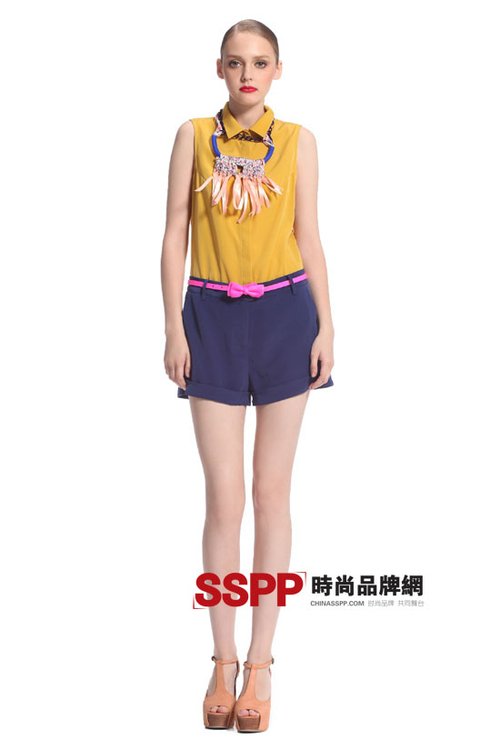 装时尚女装搭配新款